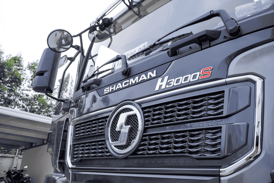 XE BEN SHACMAN H3000S 8X4 WEICHAI 400HP THÙNG U