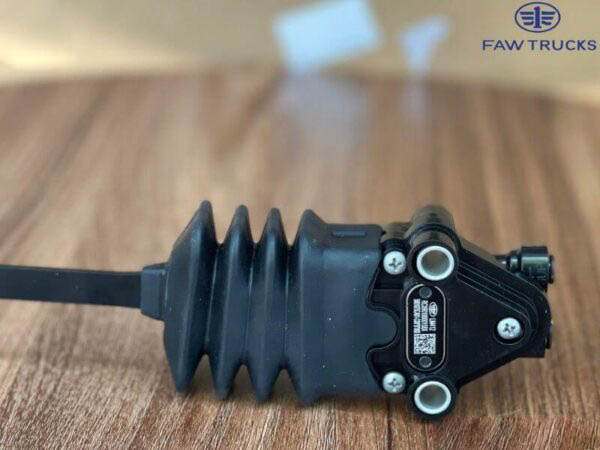 BỘ VAN ĐIỀU CHỈNH ĐỘ CAO XE ĐẦU KÉO FAW 460HP 