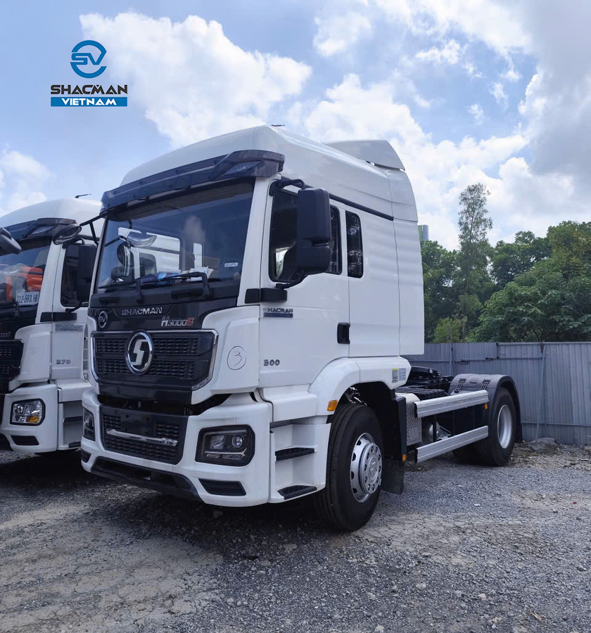 XE ĐẦU KÉO SHACMAN H3000S 4X2 WEICHAI 300HP CẦU LÁP