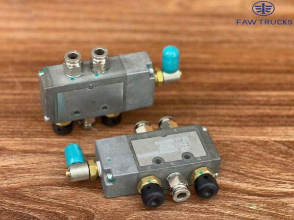 HỘP DIÊM CHUYỂN TẦNG HỘP SỐ XE ĐẦU KÉO FAW 375HP