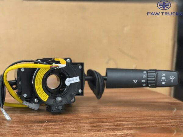 CÔNG TẮC GẠT MƯA & PHANH CÚP-BÔ XE ĐẦU KÉO FAW 430HP